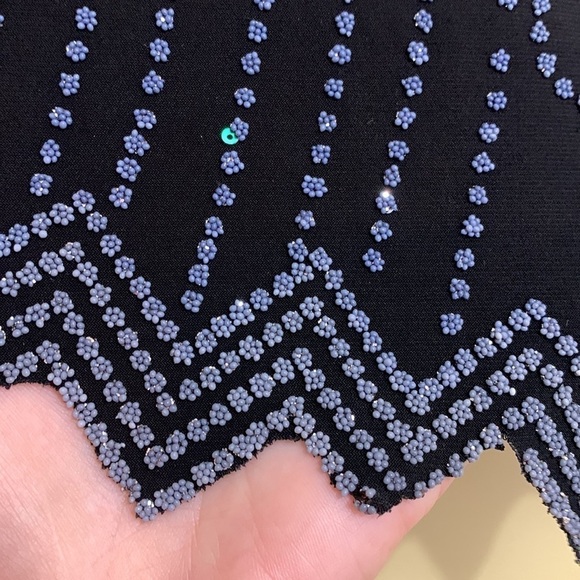 Collection Dress Barn | Beaded Sequin Black Sleeveless Pointed Scalloped Top XLP - Picture 9 of 17
